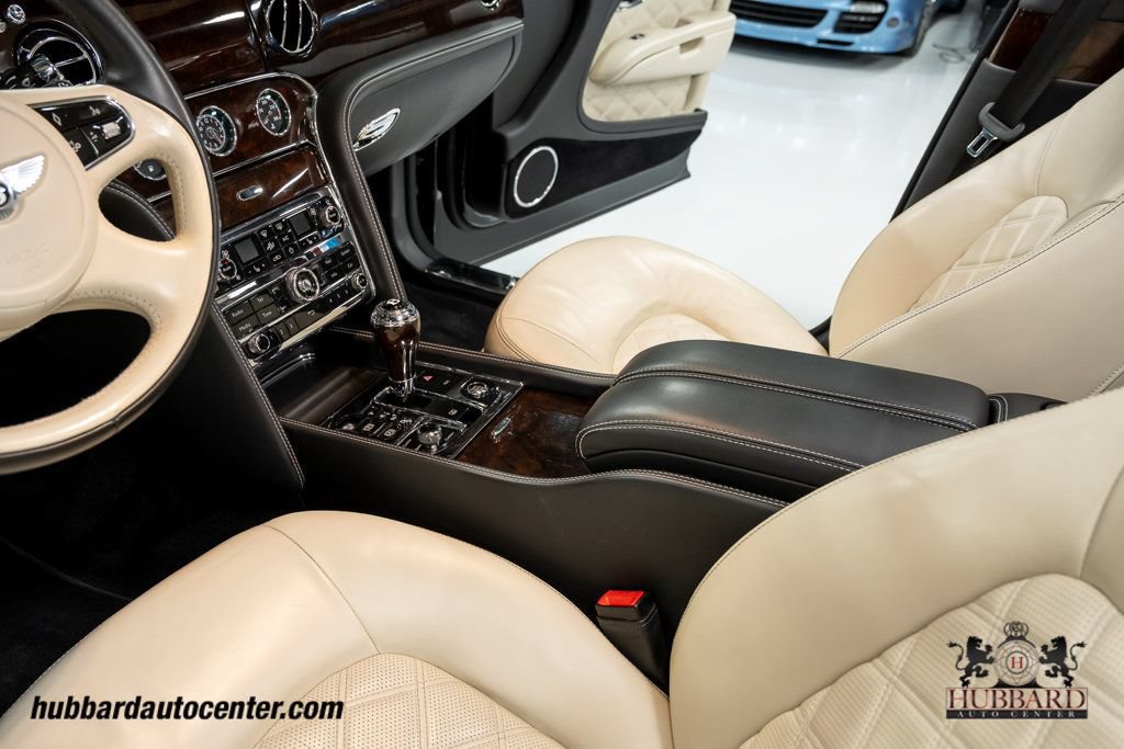 Used 2016 Bentley Mulsanne RWD image 19