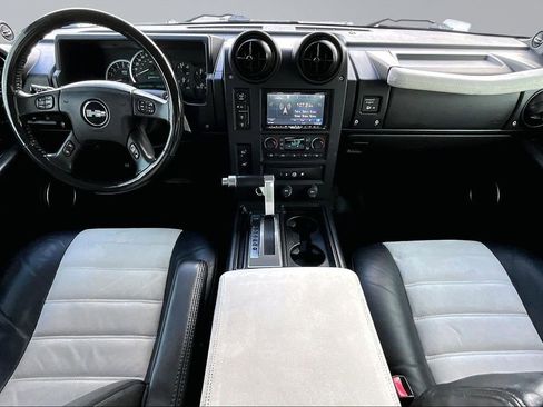 Used 2005 HUMMER H2 SUT w/ Preferred Equipment Group image 16