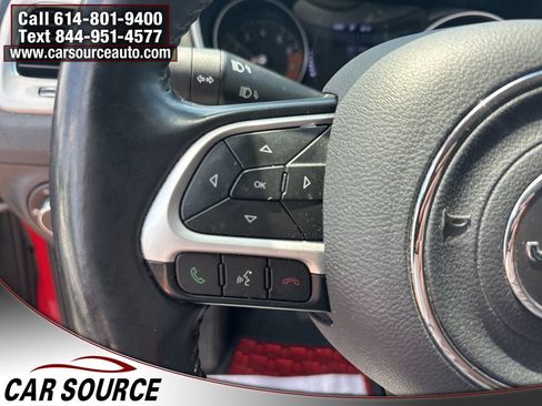Used 2019 Jeep Compass Latitude AWD/4WD image 16