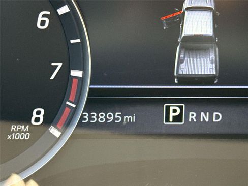 Used 2022 Nissan Frontier SV RWD image 11