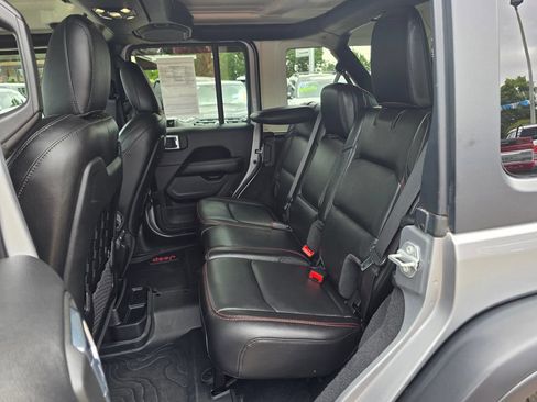 Used 2021 Jeep Wrangler Unlimited Rubicon AWD/4WD image 6