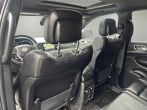 Used 2021 Jeep Grand Cherokee Limited image 21