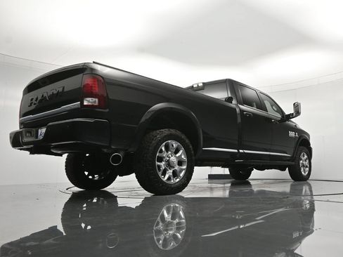 Used 2018 RAM 2500 Limited AWD/4WD image 42