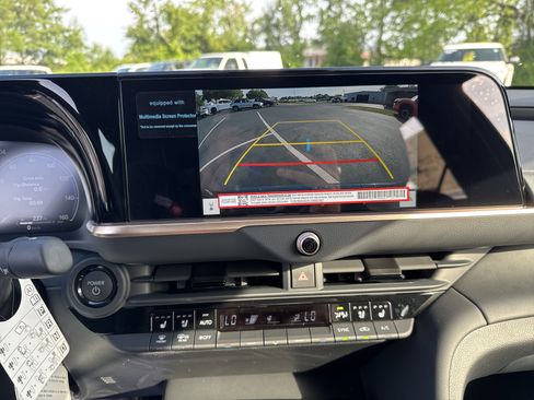 New 2025 Toyota Crown image 19