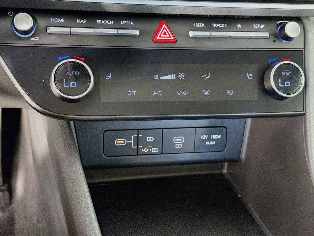 Used 2025 Hyundai Sonata SEL FWD image 20