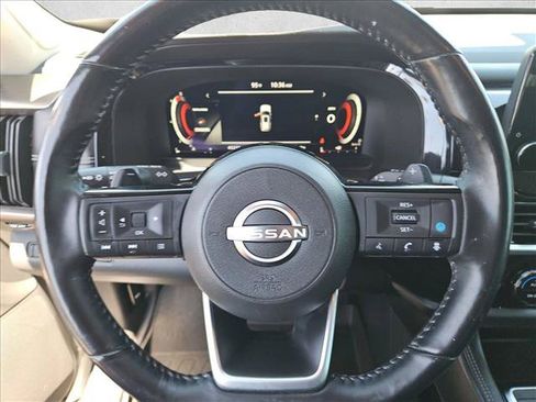 Used 2023 Nissan Pathfinder Platinum w/ Black Appearance Package FWD image 14