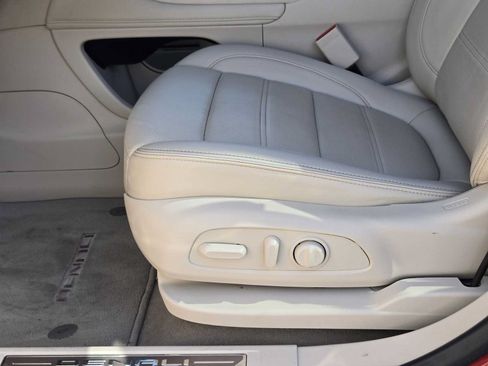 Certified 2023 GMC Acadia Denali w/ Denali Ultimate Package FWD image 24