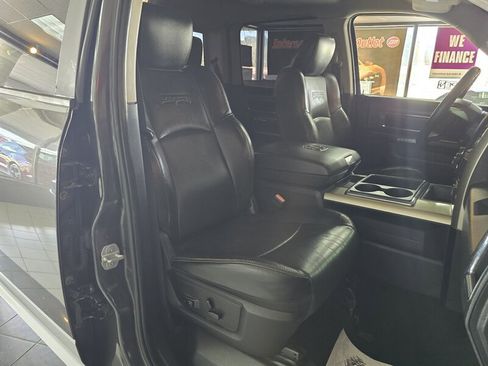 Used 2015 RAM 1500 Laramie w/ Convenience Group image 15