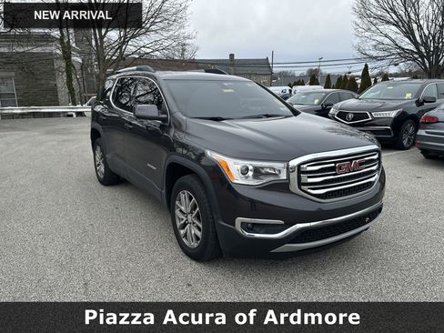 Used 2018 GMC Acadia SLE image 1