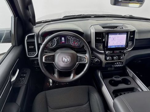 New 2026 RAM 1500 4x4 Crew Cab image 20