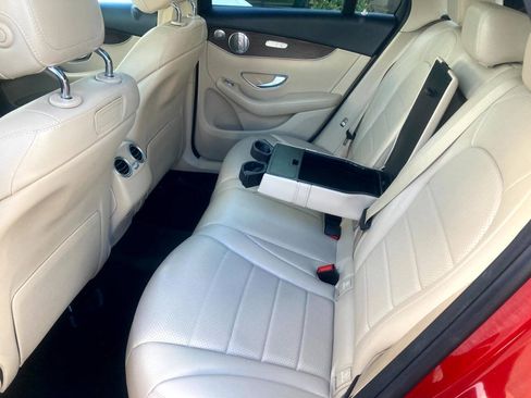 Used 2018 Mercedes-Benz GLC 300 4MATIC image 10