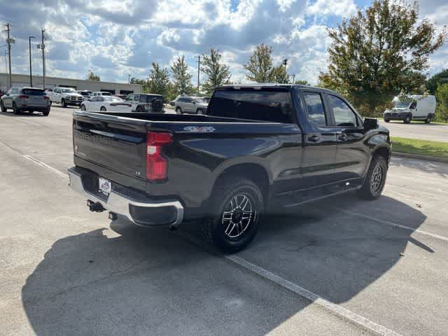 Used 2020 Chevrolet Silverado 1500 LT w/ Trailering Package AWD/4WD image 9