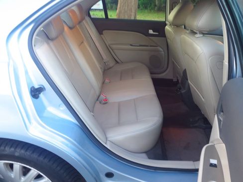 Used 2010 Ford Fusion Hybrid FWD image 15
