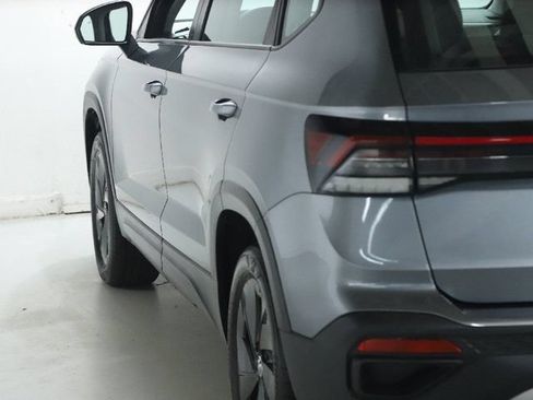 Used 2025 Volkswagen Taos S FWD image 41