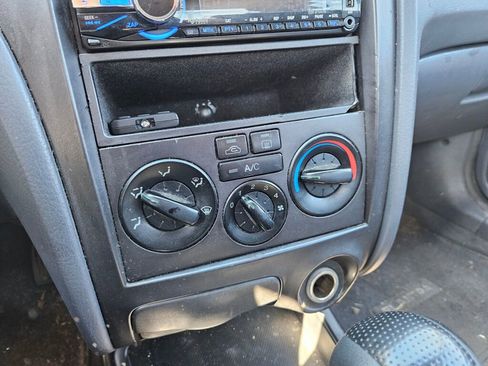 Used 2001 Hyundai Elantra GLS FWD image 21