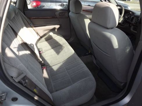 Used 2004 Chevrolet Impala FWD image 9