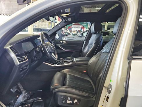 Used 2020 BMW X5 M50i w/ Executive Package AWD/4WD image 10