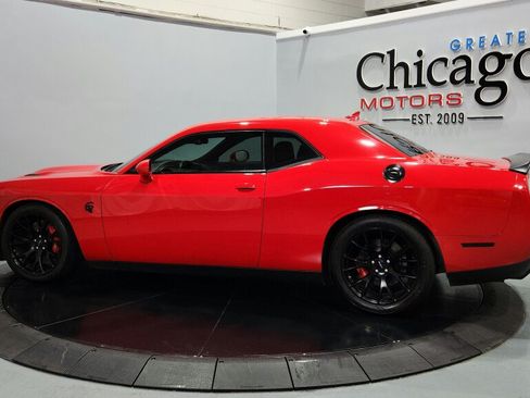 Used 2016 Dodge Challenger SRT Hellcat RWD image 8