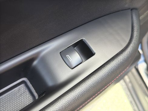 Certified 2023 Chevrolet Blazer RS image 31