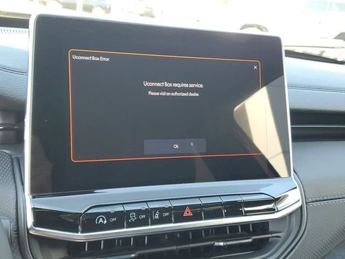 New 2026 Jeep Compass Latitude image 10