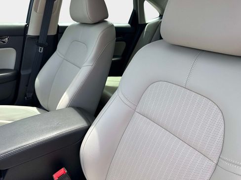 Used 2024 Honda Civic Touring image 18