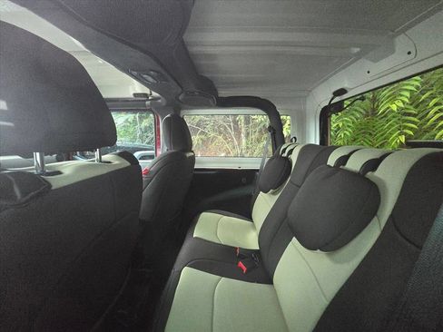 Used 2021 Jeep Wrangler Sport AWD/4WD image 5