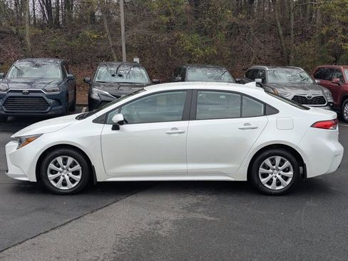 Used 2026 Toyota Corolla LE image 4