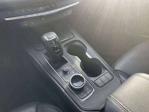 Used 2019 Cadillac XT4 Premium Luxury image 25