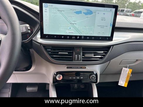 New 2025 Ford Escape SE w/ Class II Trailer Tow Package image 29