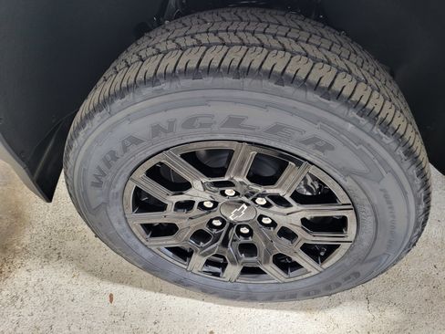 New 2026 Chevrolet Colorado W/T w/ WT Custom Package image 41