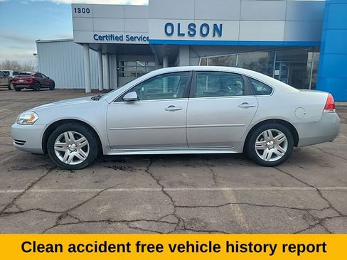 Used 2016 Chevrolet Impala LT image 2