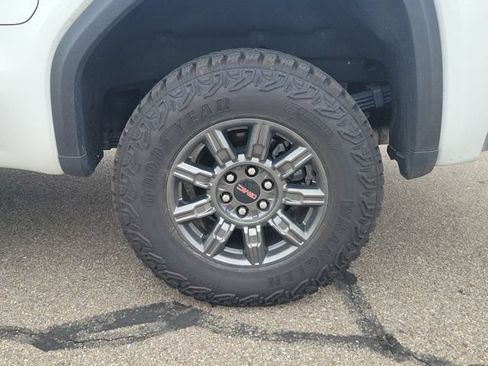 Used 2025 GMC Sierra 1500 AT4X AWD/4WD image 5