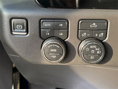 Used 2022 Chevrolet Silverado 1500 LT Trail Boss image 23