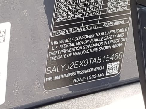 Used 2026 Land Rover Range Rover Velar S AWD/4WD image 38
