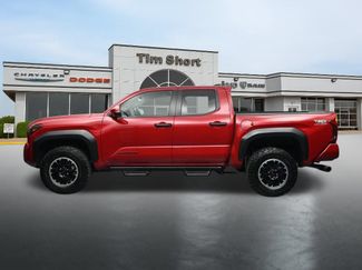 Used 2025 Toyota Tacoma TRD Off-Road w/ TRD Off Road Upgrade Package AWD/4WD video 2