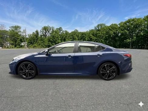Used 2025 Toyota Camry XSE FWD image 5