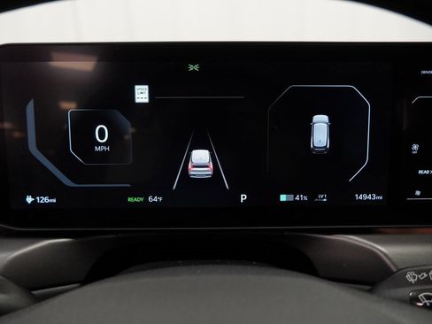 Used 2024 Kia EV9 Land image 30