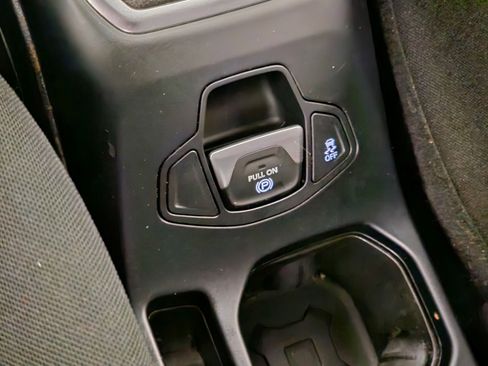 Used 2018 Jeep Renegade Sport w/ Power & Air Group AWD/4WD image 19