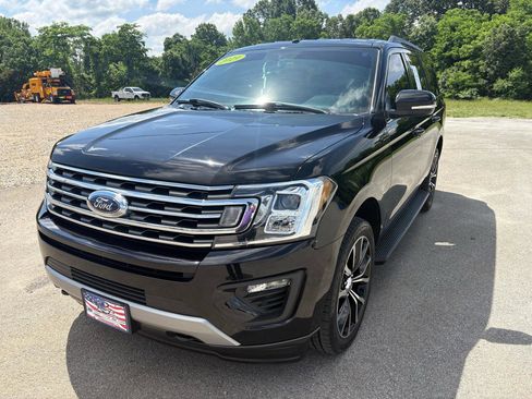 Used 2019 Ford Expedition XLT w/ Equipment Group 201A AWD/4WD image 7