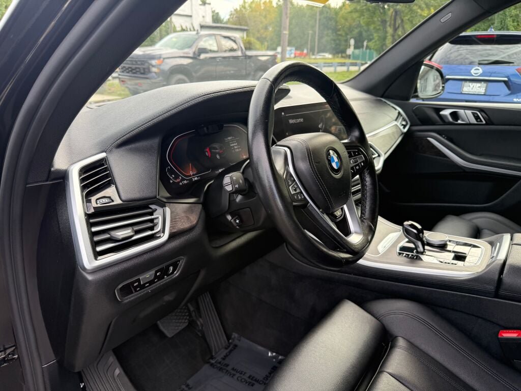 Used 2022 BMW X5 xDrive40i AWD/4WD image 12