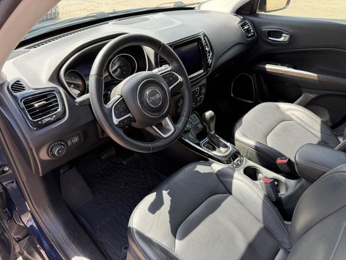 Used 2018 Jeep Compass Limited w/ Navigation Group AWD/4WD image 10