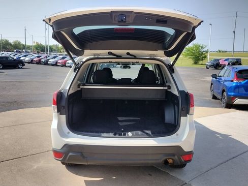 Used 2022 Subaru Forester Premium AWD/4WD image 23
