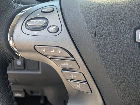 Used 2024 Nissan Murano SV FWD image 16