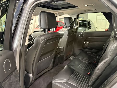 Used 2020 Land Rover Discovery HSE Luxury AWD/4WD image 11