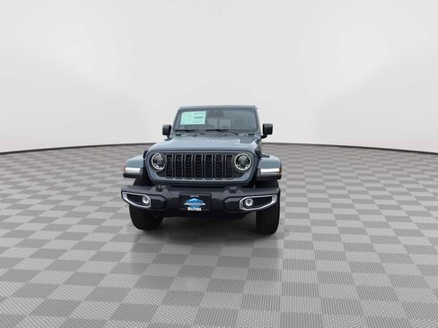 New 2026 Jeep Gladiator Sport AWD/4WD image 3