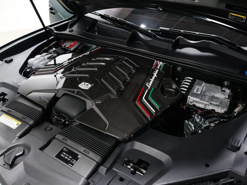 Used 2024 Lamborghini Urus Performante AWD/4WD image 65