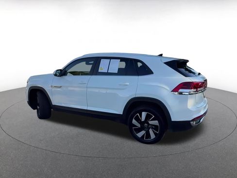 Used 2025 Volkswagen Atlas Cross Sport SE image 10