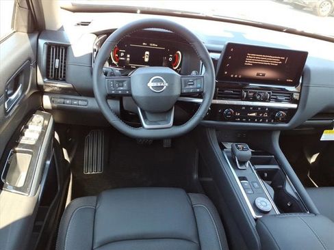 New 2026 Nissan Pathfinder SL AWD/4WD image 7
