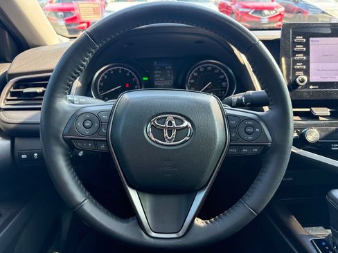 Used 2023 Toyota Camry SE w/ Cold Weather Package FWD image 17
