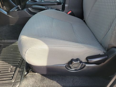 Certified 2021 Toyota Tacoma SR image 14